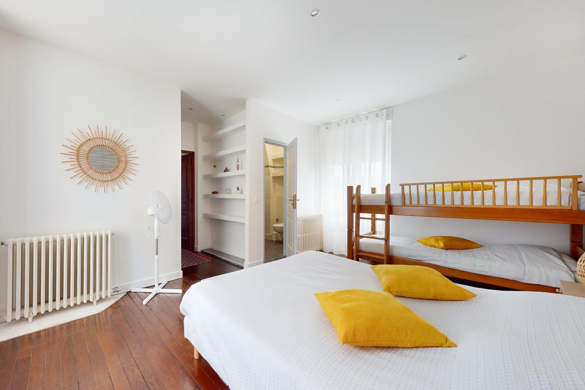 Chambre Au Manoir De L'Onde, Au Bord De L'Yonne, Pres De Sens Villeperrot Экстерьер фото